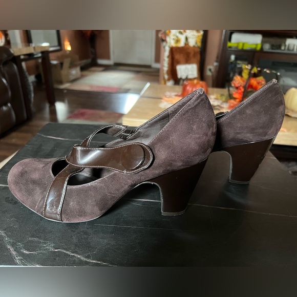 Gianni Bini Heels - Picture 4 of 5